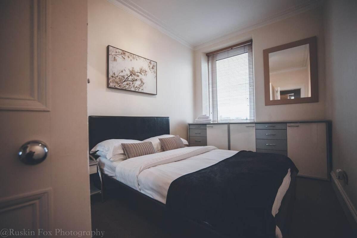 Prime 2 Bedroom City Centre Apt Aberdeen Ngoại thất bức ảnh